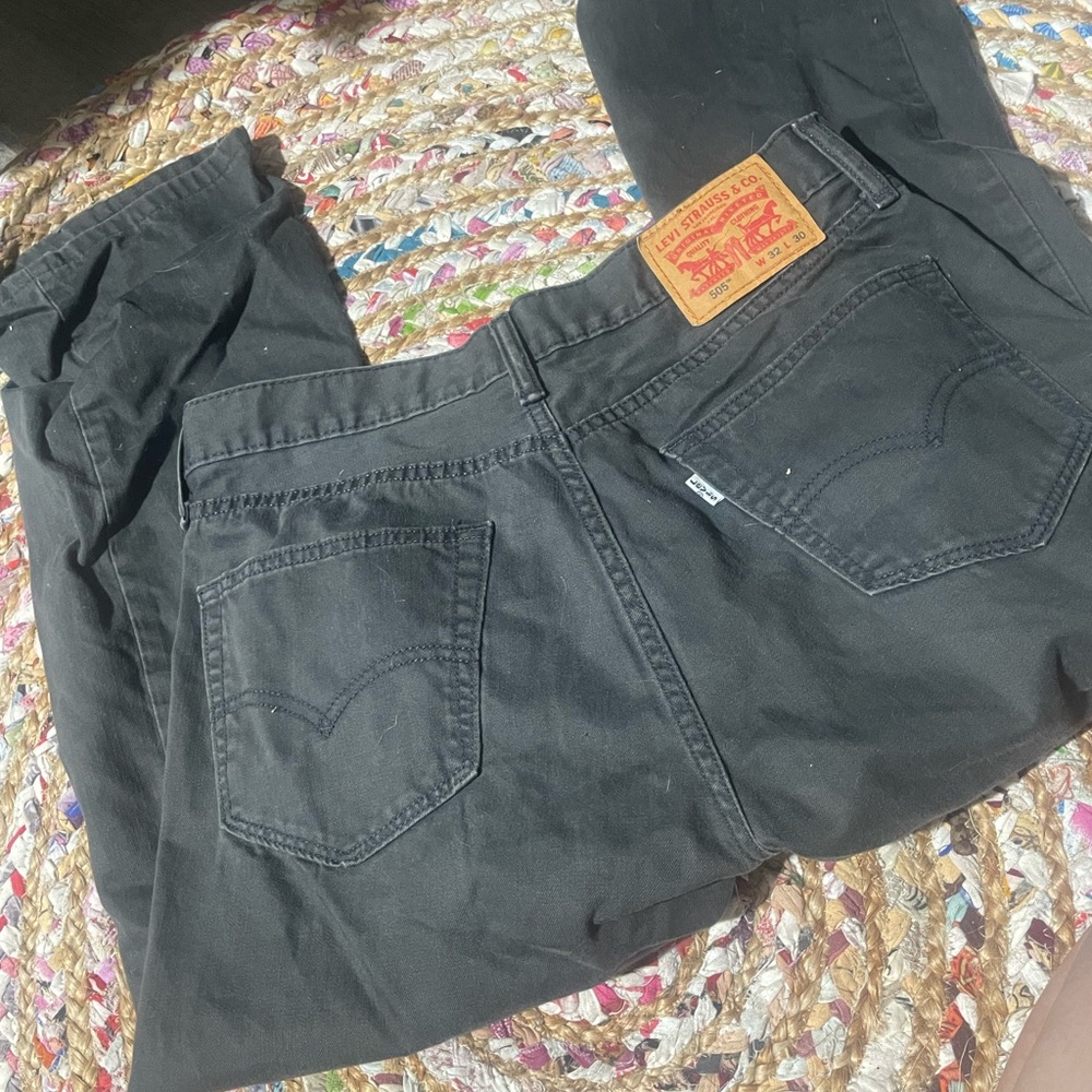 Black Levi’s 32,30